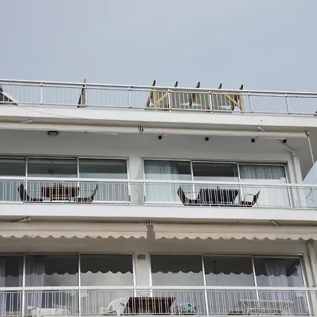 Apartment Side Iv